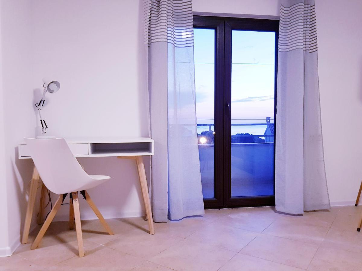 Apartment Sea View Rovinj Buitenkant foto